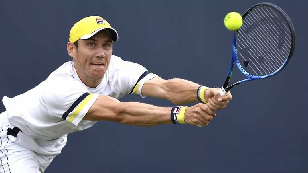  隆德罗草地滑步，女王杯半决赛惊艳全场观众