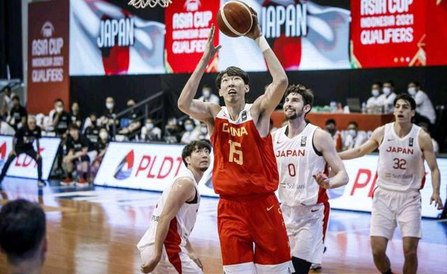  CBA焦点战，辽宁男篮逆转浙江豪取连胜