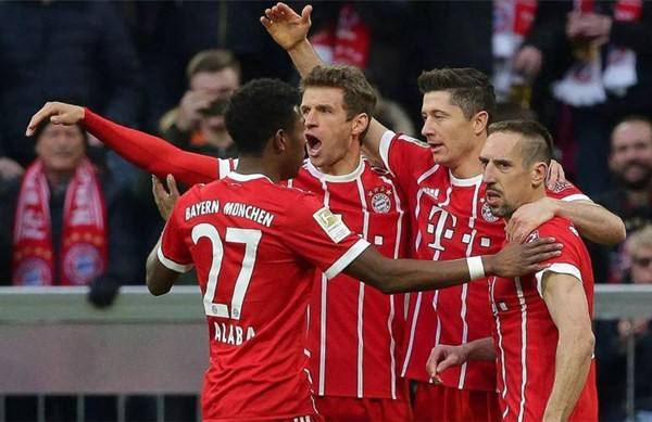  德甲霸主拜仁连胜，卫冕之路势不可挡  