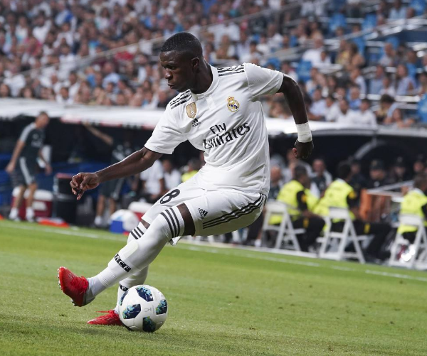  皇马新星维尼修斯绝杀，银河战舰险胜塞维利亚