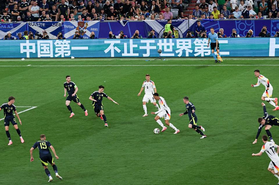  世界杯预选赛激战正酣悬念迭起