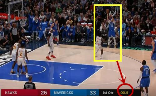  老将压哨三分绝杀，主场球迷陷入沸腾